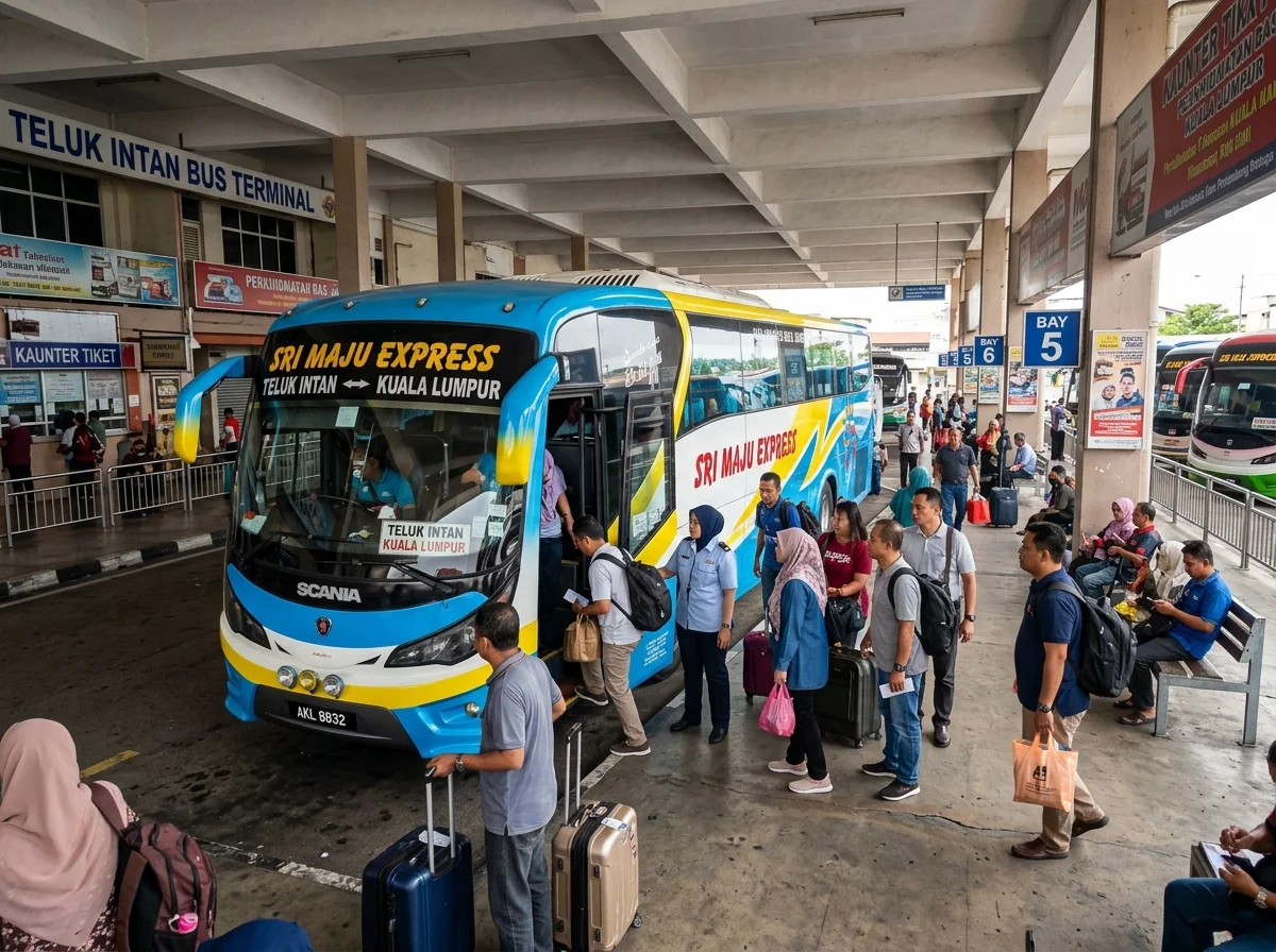 Bas ekspres di Terminal Bas Teluk Intan